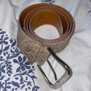 ‼️SOLD‼️Tailored Sportsman Pebble Belt - Large